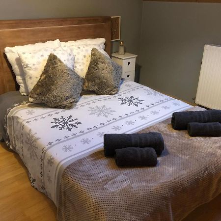 Thônes Charmant Appartement 2-4 Personnes Entre Annecy Et Aravis מראה חיצוני תמונה